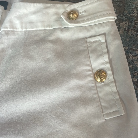 Talbots Summer White with Gold T Buttons Ankle Length Cotton Pants Size 2 - Picture 7 of 13